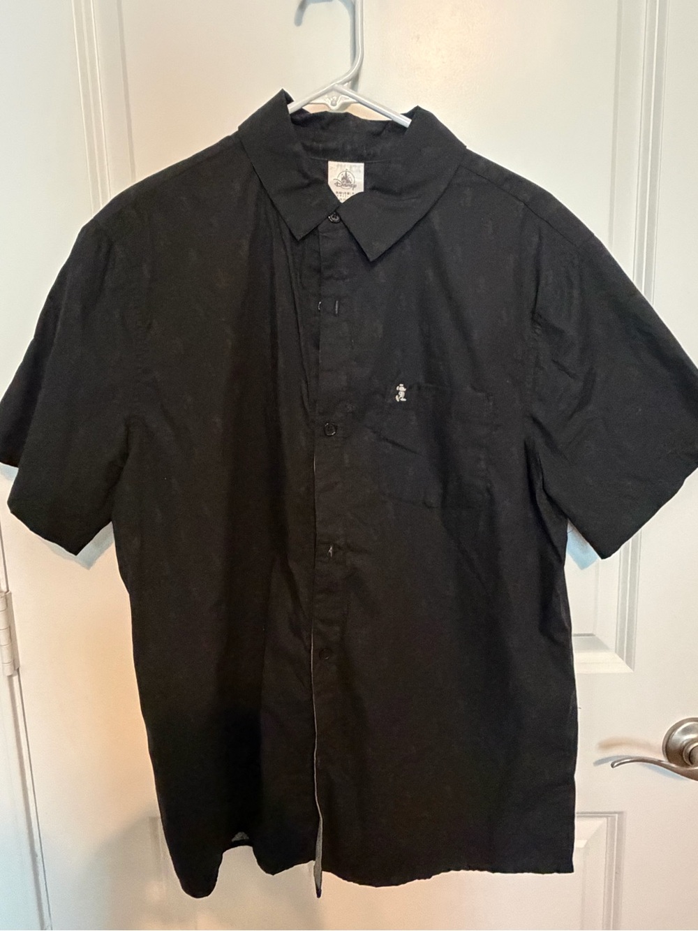 Men's Disney Mickey Black Short-Sleeve Button-Up Shirt